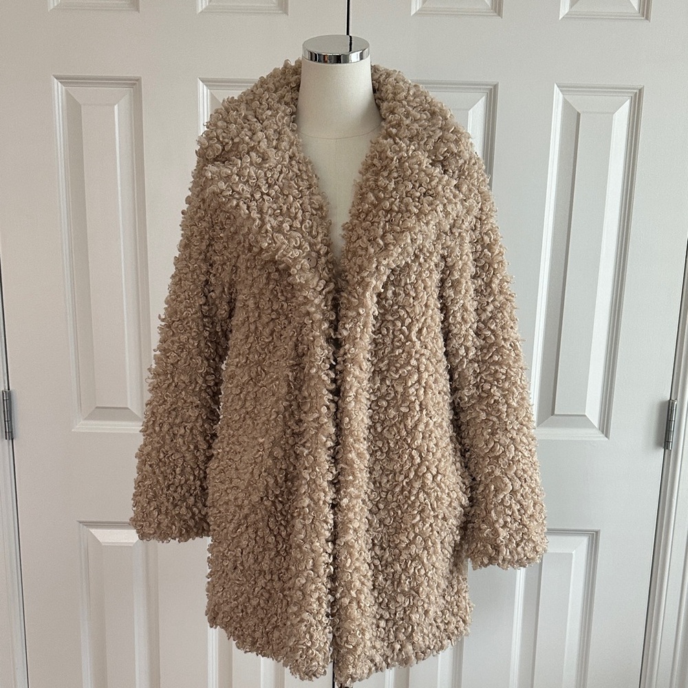 For The Republic Tan Curly Faux Fur Teddy Sherpa Bouclé Cozy Boho Jacket Size M - Picture 1 of 17
